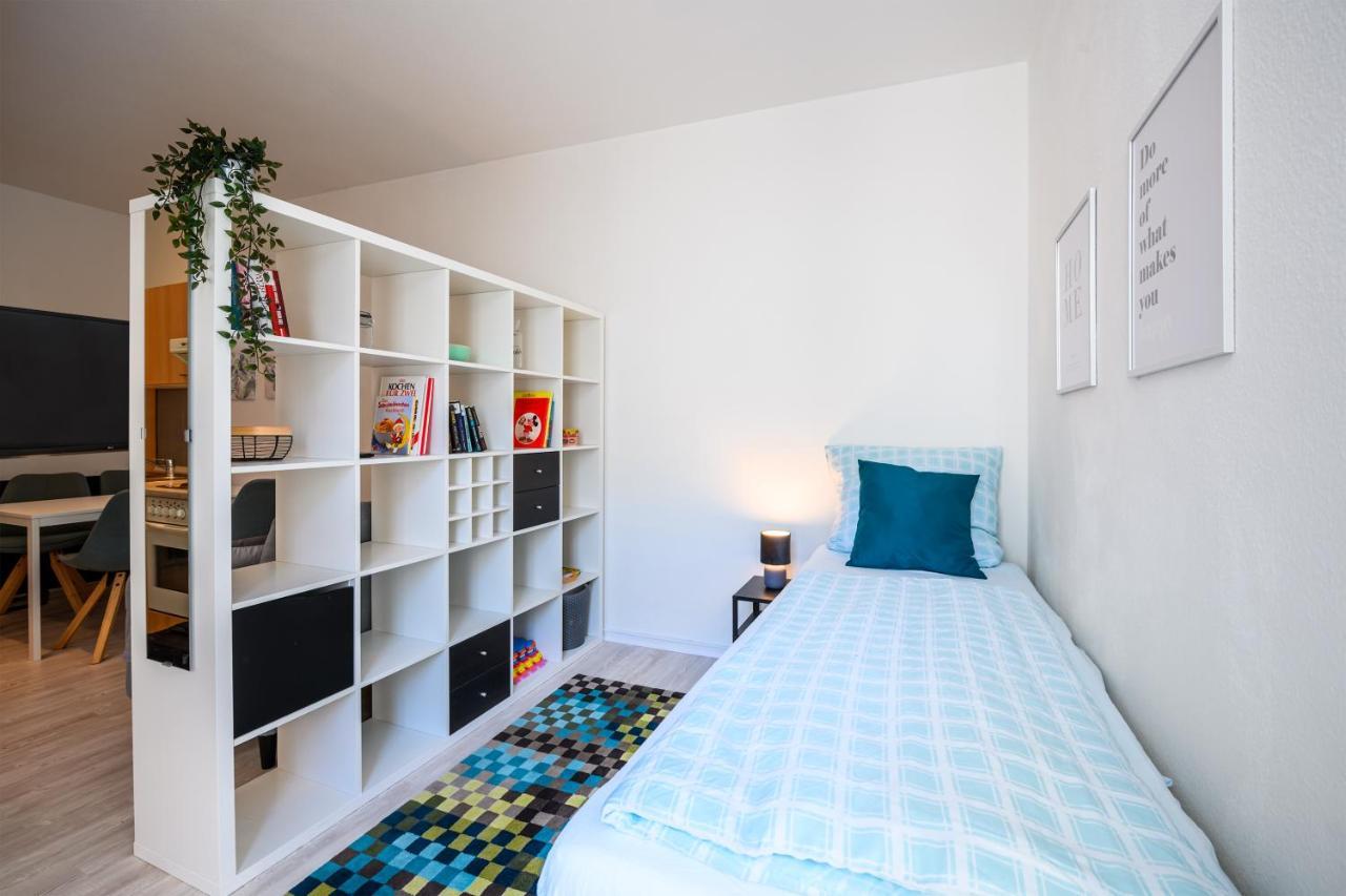 Großzügige Wohnung, TOP-Lage auf dem Werder, max 4 Personen Magdeburgo Exterior foto