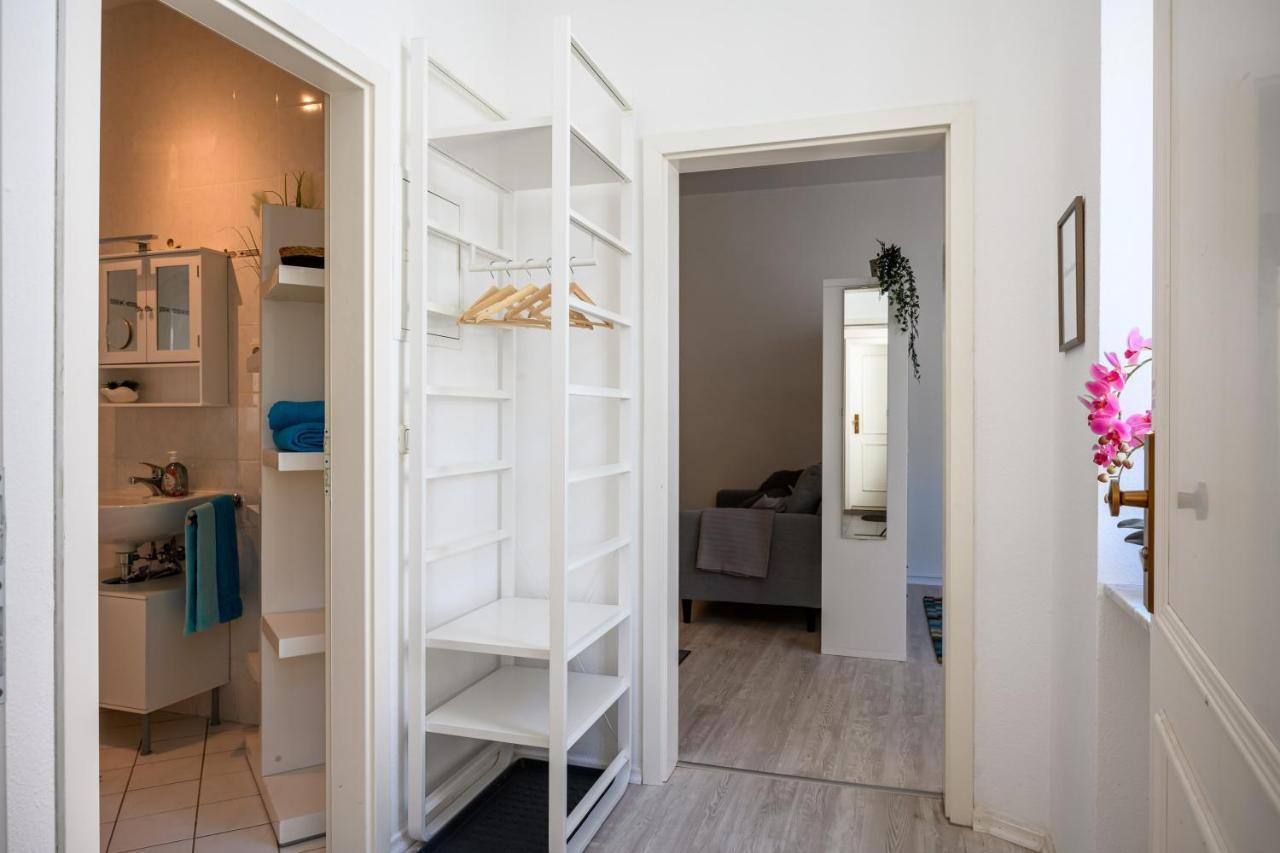 Großzügige Wohnung, TOP-Lage auf dem Werder, max 4 Personen Magdeburgo Exterior foto